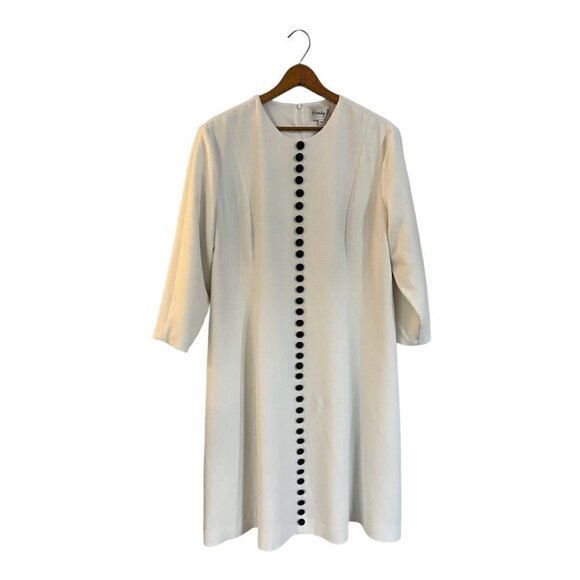 Honey P Plus Size 22 White Shift Dress Satin Buttons 3/4 Sleeve - Picture 1 of 3